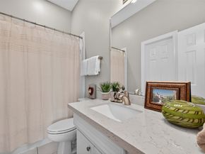 406 McGowen Street, Houston TX 77006