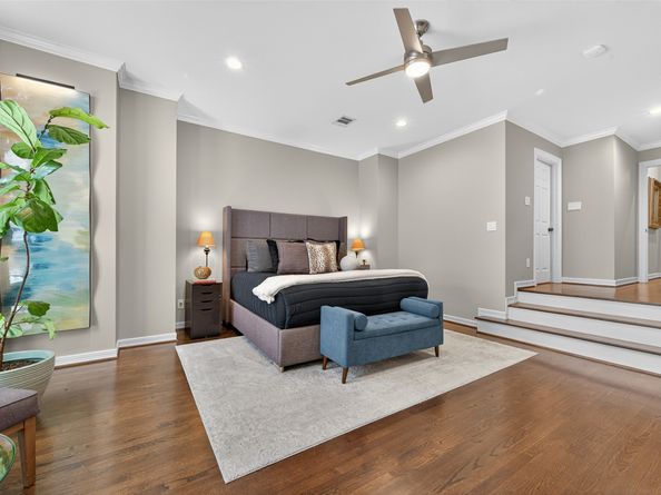 406 McGowen Street, Houston TX 77006