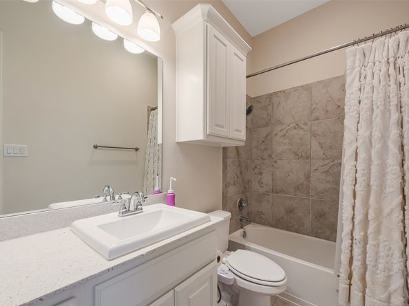 14062 Dunsmore Landing Drive, Houston TX 77059