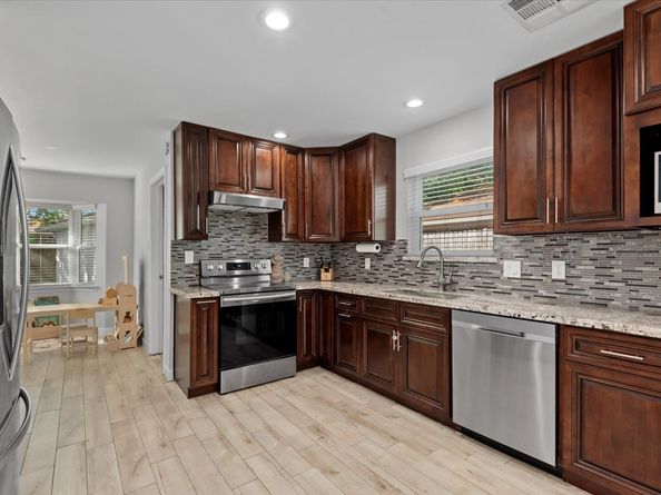 16107 Alta Mesa Drive, Houston TX 77083