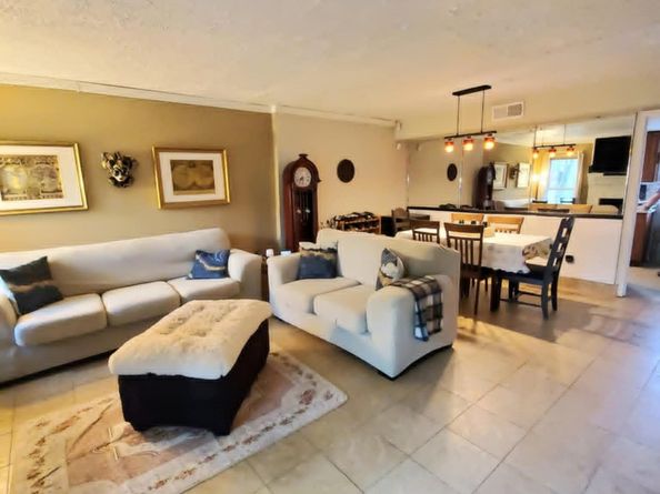 8728 Wilcrest Drive 8728, Houston TX 77099