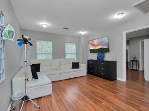 5822 Santa Bernadetta, Houston TX 77017