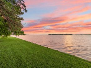 1627 Scenic Shore Drive, Kingwood TX 77345