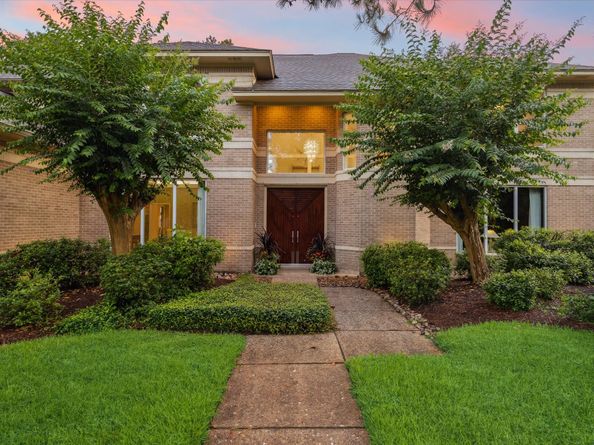 1627 Scenic Shore Drive, Kingwood TX 77345