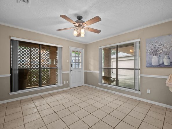 1406 Diana Court, Houston TX 77062