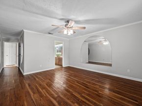 1406 Diana Court, Houston TX 77062