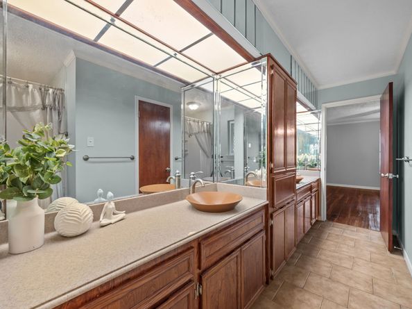 1406 Diana Court, Houston TX 77062