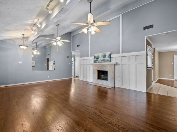 1406 Diana Court, Houston TX 77062