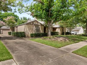 1406 Diana Court, Houston TX 77062
