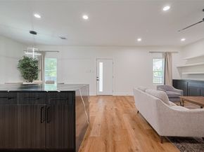 2015 Creston Drive, Houston TX 77026