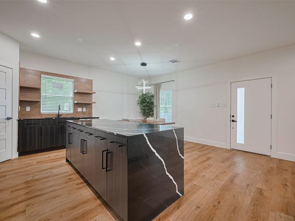 2015 Creston Drive, Houston TX 77026