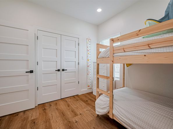 2015 Creston Drive, Houston TX 77026