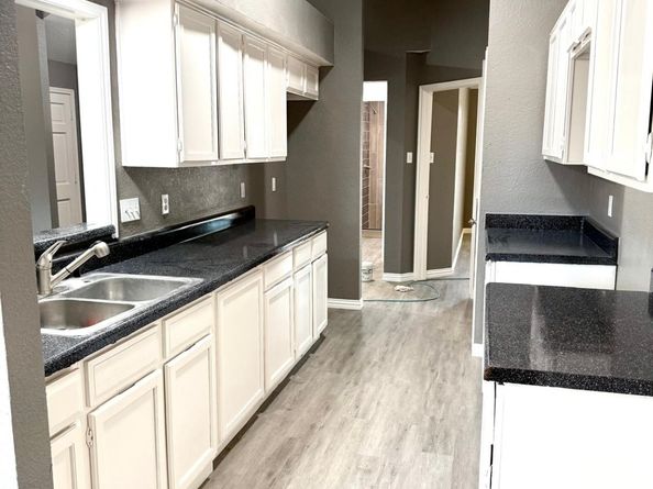 10244 Ridge Oak Street, Dallas TX 75227