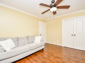 800 Country Place Drive 606, Houston TX 77079