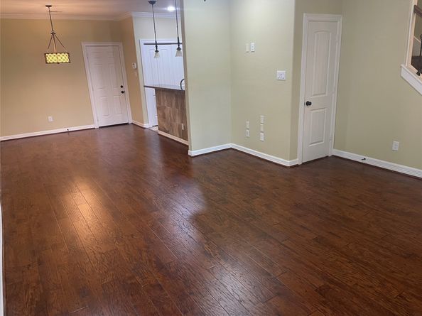 800 Country Place Drive 606, Houston TX 77079