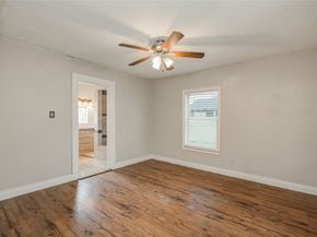 911 Wooding Street, Houston TX 77011