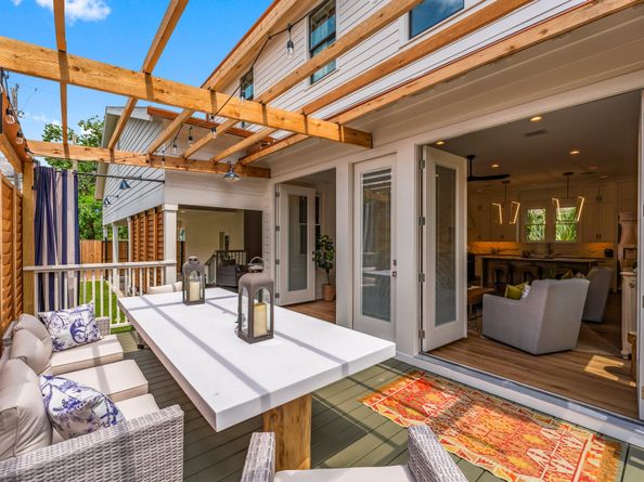 1543 Columbia Street, Houston TX 77008