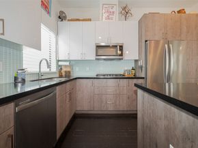 2401 Crawford Street C2A, Houston TX 77004