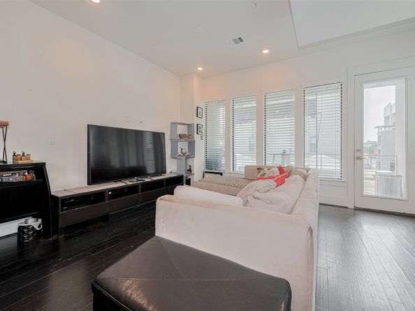 2401 Crawford Street C2A, Houston TX 77004
