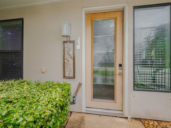2401 Crawford Street C2A, Houston TX 77004