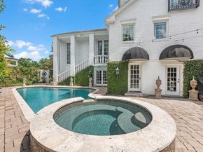 1561 Kirby Drive, Houston TX 77019