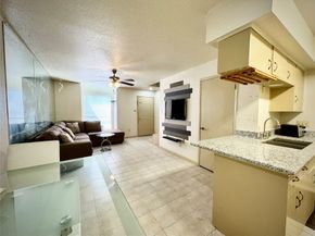 2110 Wilcrest Drive 126, Houston TX 77042