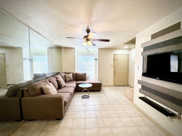2110 Wilcrest Drive 126, Houston TX 77042
