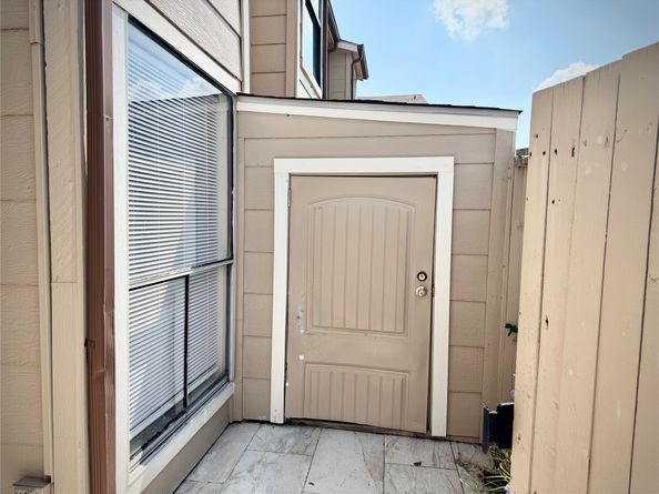 2110 Wilcrest Drive 126, Houston TX 77042
