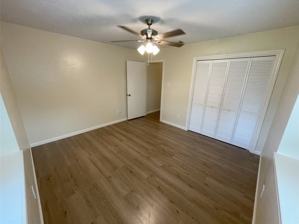 4327 Carnelian Drive, Houston TX 77072
