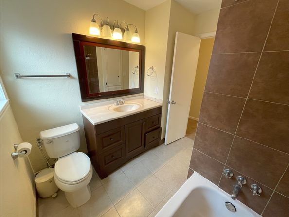 4327 Carnelian Drive, Houston TX 77072