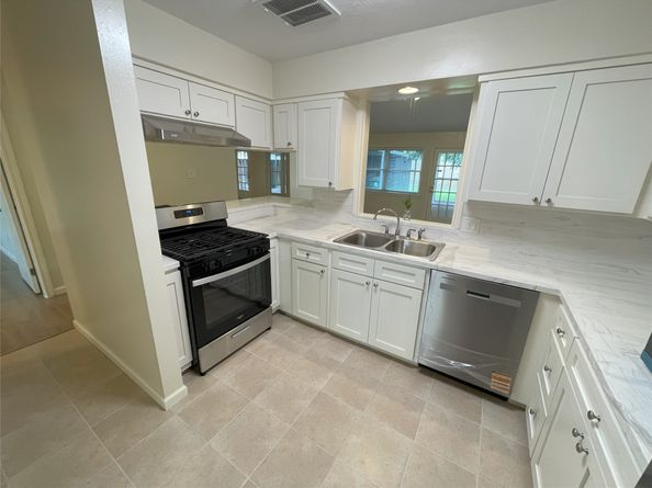 4327 Carnelian Drive, Houston TX 77072