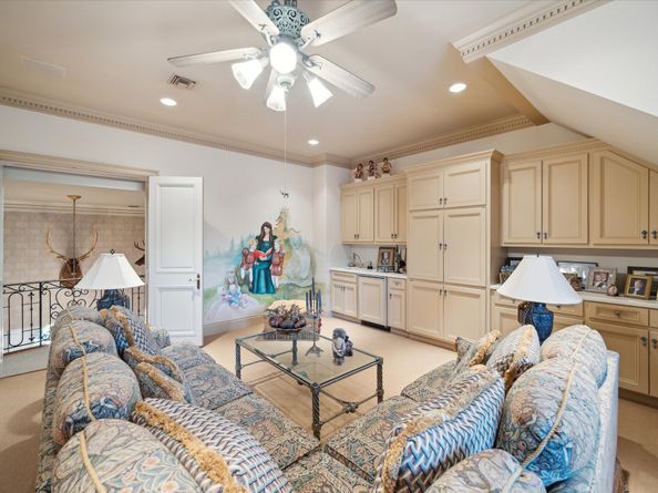 412 Timberwilde Lane, Hunters Creek Village TX 77024