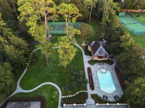 412 Timberwilde Lane, Hunters Creek Village TX 77024