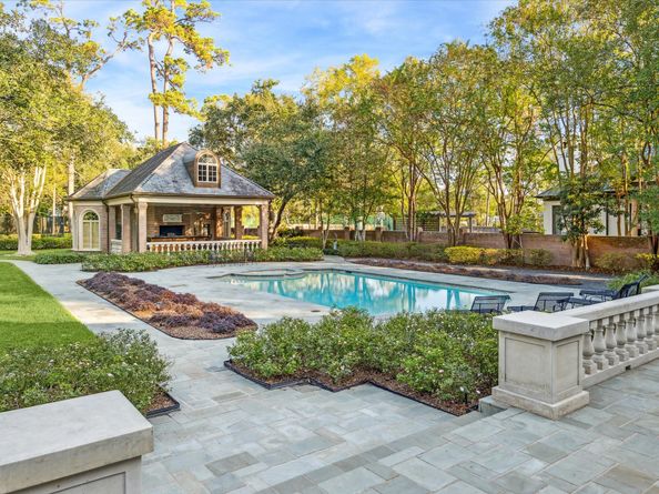 412 Timberwilde Lane, Hunters Creek Village TX 77024