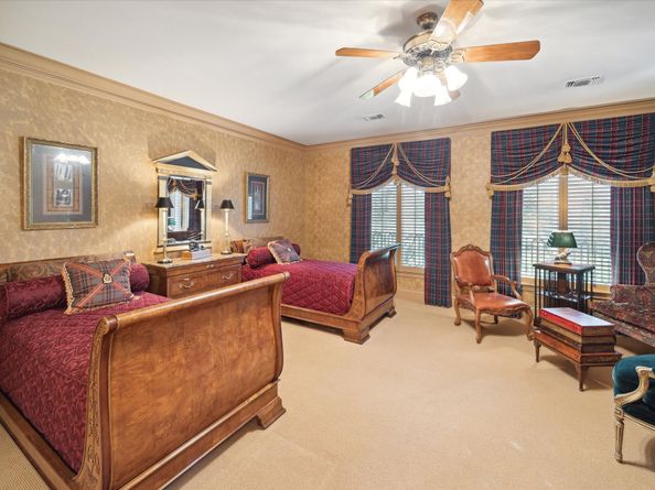 412 Timberwilde Lane, Hunters Creek Village TX 77024