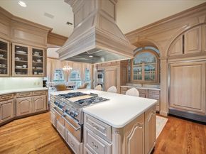412 Timberwilde Lane, Hunters Creek Village TX 77024