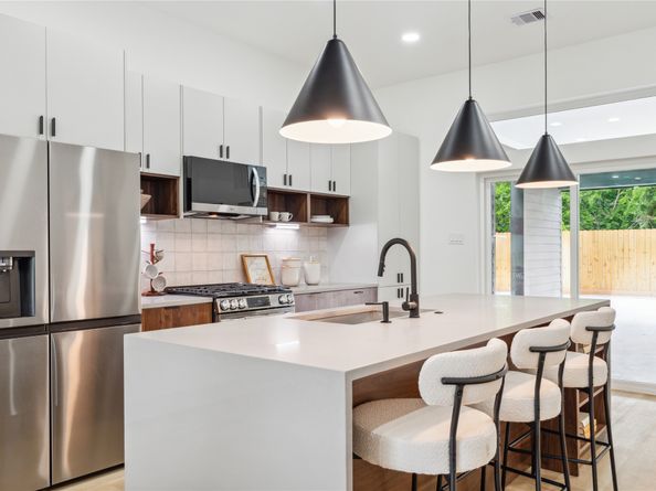 3417 Stonewall Street, Houston TX 77020