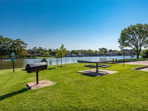 18519 Egret Bay Boulevard 1407, Webster TX 77058