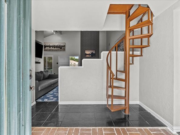 16215 Hickory Knoll Drive, Houston TX 77059