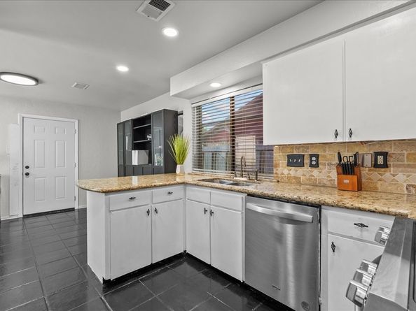 16215 Hickory Knoll Drive, Houston TX 77059
