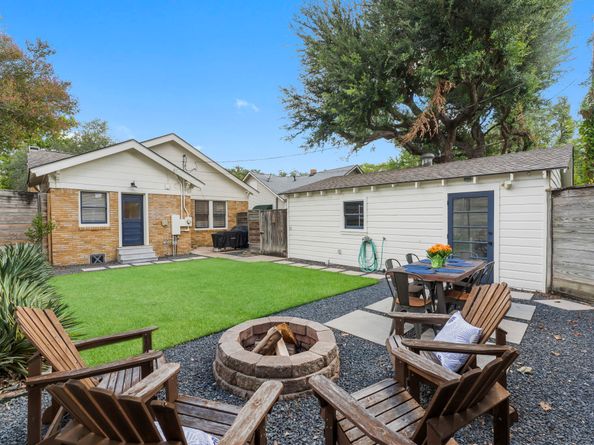 928 W Temple Street, Houston TX 77009