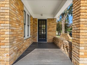 928 W Temple Street, Houston TX 77009