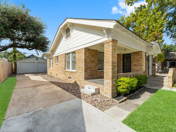 928 W Temple Street, Houston TX 77009