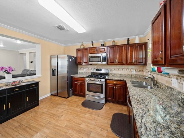 9214 Kendale Drive, Houston TX 77083