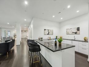 4521 San Felipe Street 23045, Houston TX 77027