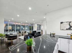 4521 San Felipe Street 23045, Houston TX 77027