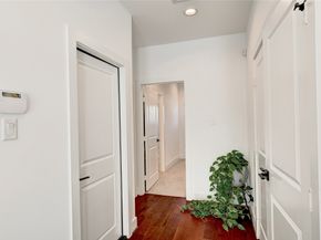 107 W Whitney Street E, Houston TX 77018