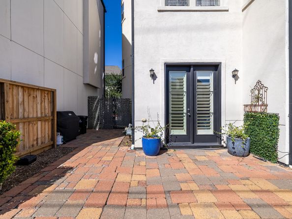 10929 Upland Park, Houston TX 77043