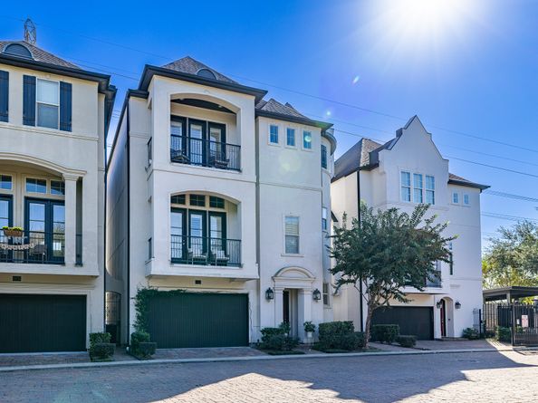10929 Upland Park, Houston TX 77043