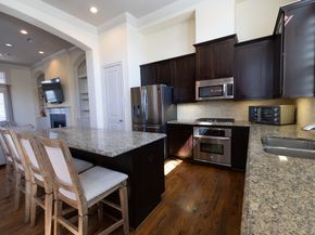 10929 Upland Park, Houston TX 77043